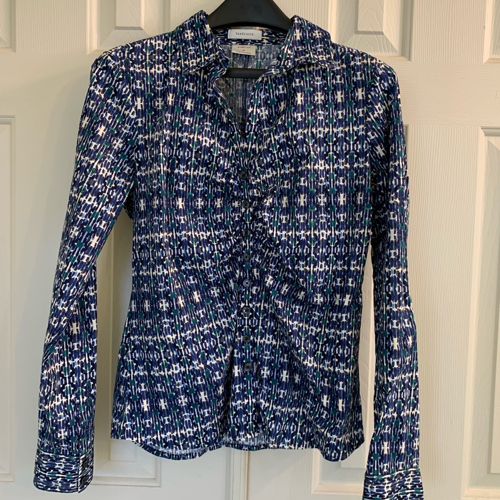 Beautiful Van-Heusen blouse
